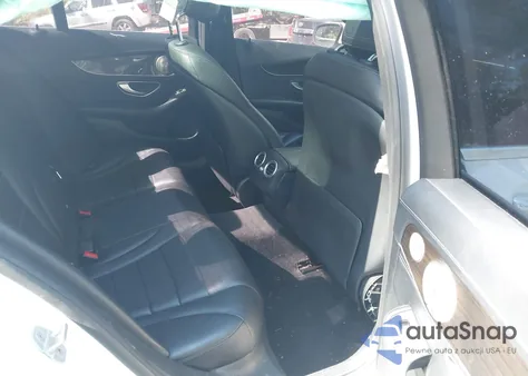 2015 Mercedes-Benz C 300 Luxury 4Matic из США, поврежденный, VIN 55SWF4KB9FU049432